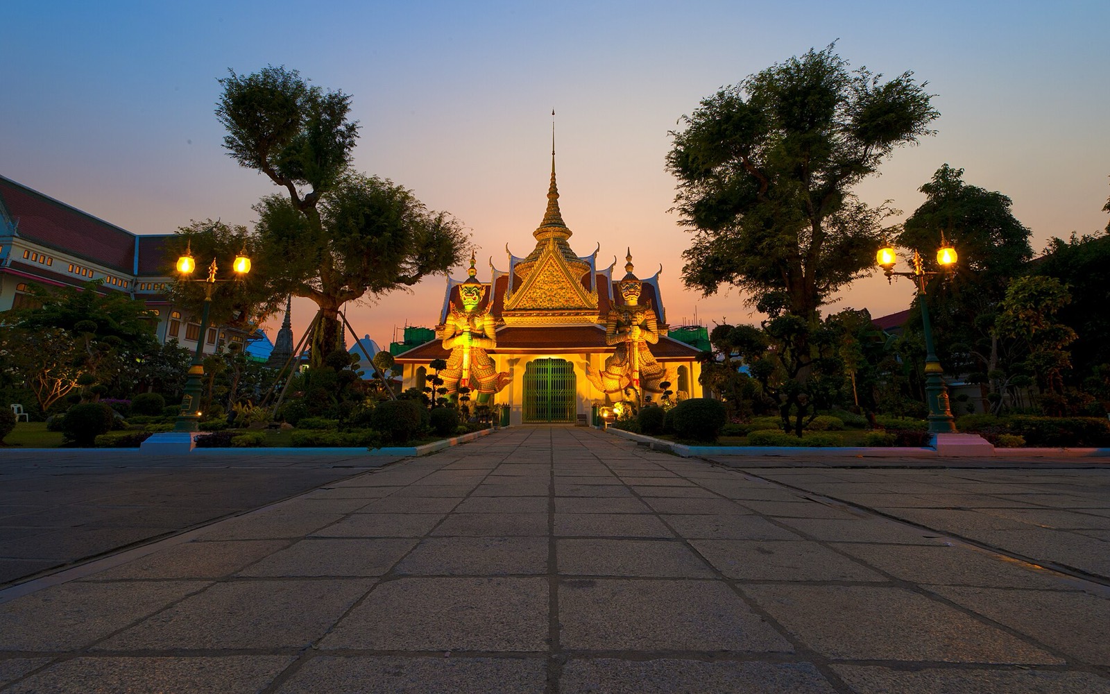 Gay Bangkok: The Complete Guide